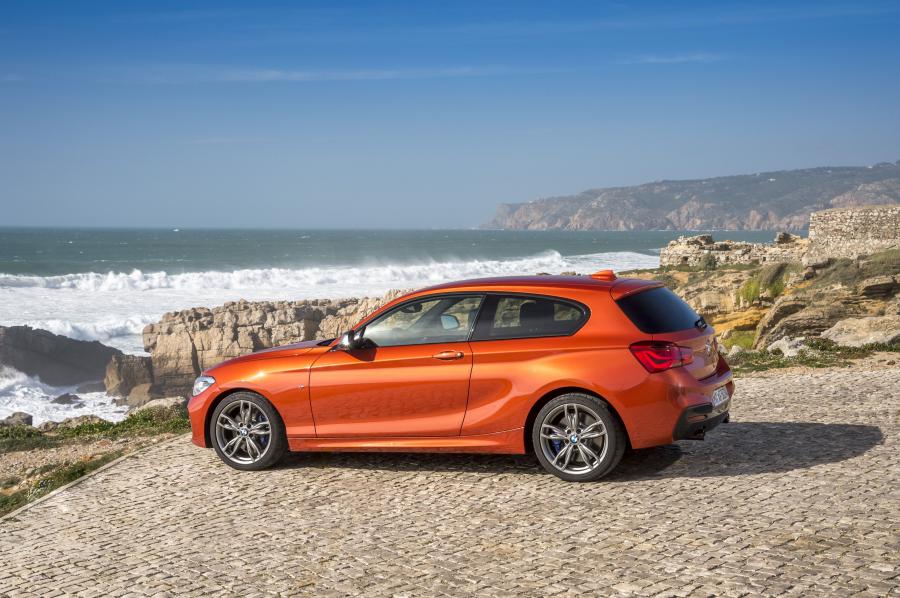  BMW M135i 3-Door 2015 года  (фото 10 из 35)